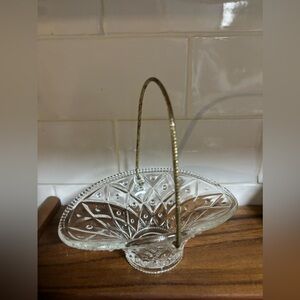 Vintage Avon Clear Glass Basket with Gold Tone Metal Rope Handle Basket trinket